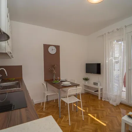Cozy Apartment In Vela Luka With Wifi * Vela Luka